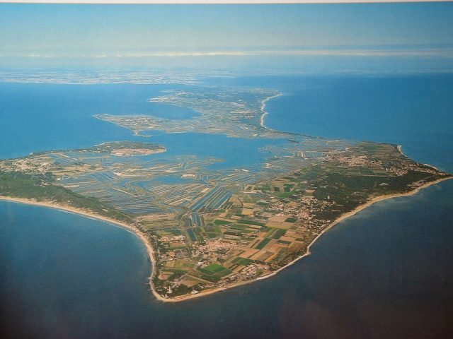 Les Secrets Bien Gardés de l&rsquo;Île de Ré : Entre Légendes et Trésors Cachés