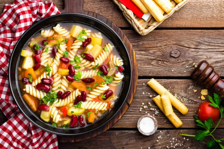 Soupe Minestrone Déshydratée : Un Délice Italien Pour Vos Repas en Randonnées